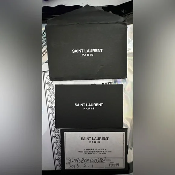 SAINT LAURENT | Calfskin Classic Baby Rosa - Picture 6 of 7